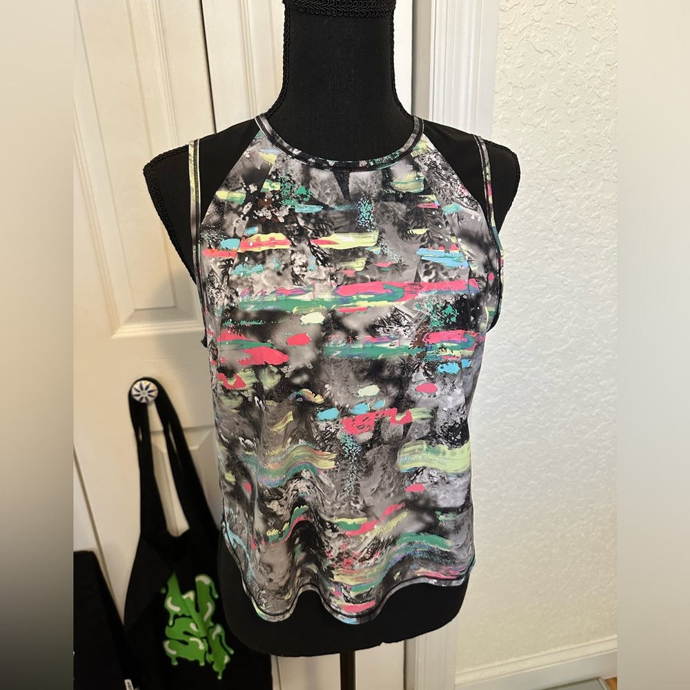 Lululemon cropped sculpt tank